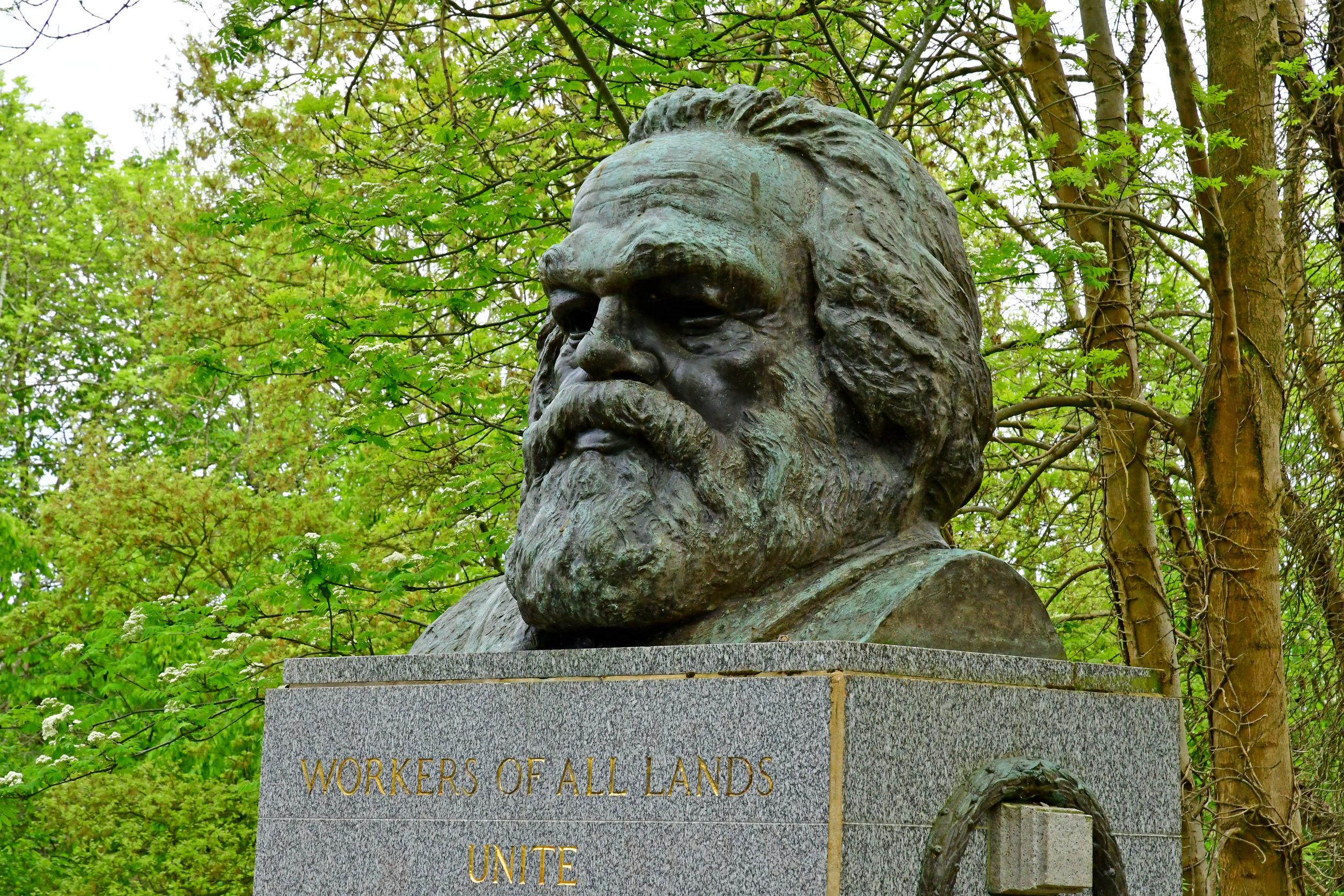 tomba-karl-marx.jpg0