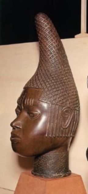 Acconciatura. Busto-ritratto in bronzo di una cosiddetta principessa del Benin (se. XIV-XV; Londra, Victoria and Albert Museum).De Agostini Picture Library/C. Bevilacqua