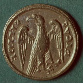 Augustale. Recto e verso della moneta (Milano, Museo del Castello Sforzesco).De Agostini Picture Library