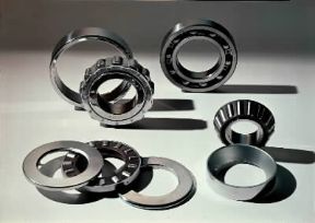 Cuscinetti a rotolamento a sfere e a rulli.De Agostini Picture Library / A. Rizzi