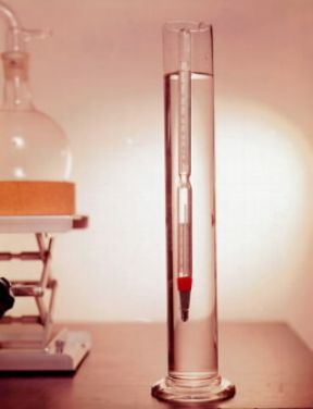 Alcolometro .De Agostini Picture Library/A. De Gregorio