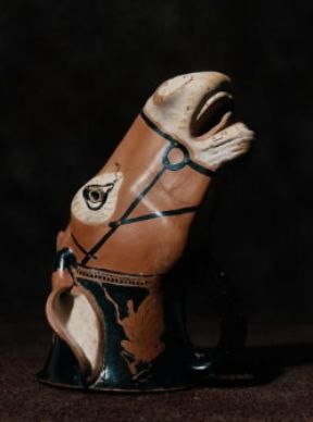 Basilicata. Vaso lucano a testa equina.De Agostini Picture Library / C. Bevilacqua