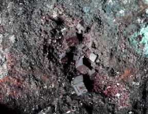 Cuprite. Cristalli del minerale.De Agostini Picture Library / A. Rizzi