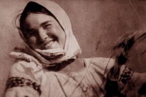 Aleksandr Petrovic Dovzenko. La terra (1930).De Agostini Picture Library