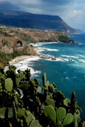 Calabria. La costa tirrenica presso Capo Vaticano.De Agostini Picture Library/M. Pedone