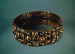 Corona ferrea longobarda (Monza, Museo del Tesoro del Duomo).De Agostini Picture Library / M. Carrieri