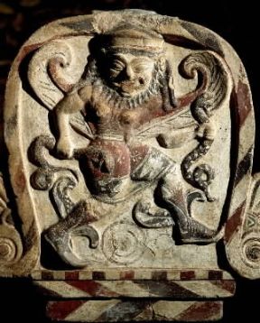 Danza . Danzatrice in un'antefissa policroma proveniente da Capua (sec. V a.C.; Roma, Musei Capitolini).De Agostini Picture Library/A. Dagli Orti