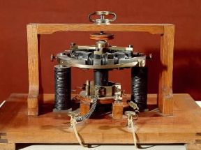 Dinamo . Anello di Pacinotti (Parigi, MusÃ©e des Techniques du Conservatoire National des Arts et MÃ©tiers).De Agostini Picture Library/G. Dagli Orti