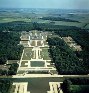Giardino di Vaux-le-Vicomte, capolavoro di AndrÃ© Le NÃ´tre, architetto dei giardini di Luigi XIV e ideatore del giardino alla francese.De Agostini Picture Library