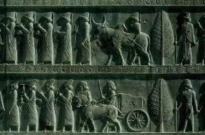 Iran . Bassorilievi rinvenuti nell'antica cittÃ  di Persepoli, raffiguranti i popoli sottomessi che recano doni al re.De Agostini Picture Library/N. Cirani