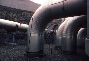 Oleodotto . Terminal di un oleodotto per il trasporto del petrolio in Alaska.De Agostini Picture Library/M. Bertinetti