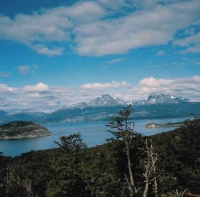 Argentina. Veduta del canale di Beagle nella Terra del Fuoco.De Agostini Picture Library/N. Cirani