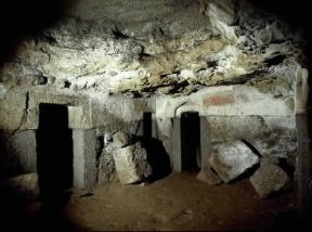 Vulci. L'interno della tomba delle Iscrizioni.De Agostini Picture Library/G. Nimatallah