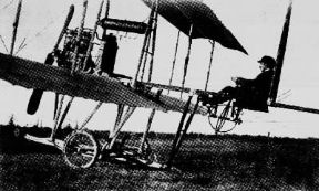 Gianni Caproni, conte di Taliedo a bordo del biplano Ca 5 nel 1911.De Agostini Picture Library