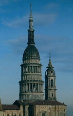 Alessandro Antonelli. La cupola di S. Gaudenzio a Novara. De Agostini Picture Library/M. Leigheb