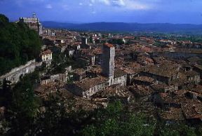 Gubbio. Veduta della cittÃ .De Agostini Picture Library / M. Leigheb