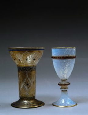 Boemia . Calici con decorazione d'influenza orientale in smalti policromi (Praga, Museo delle Arti Decorative).De Agostini Picture Library/A.Dagli Orti