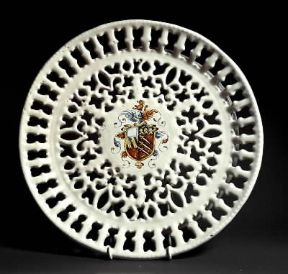 Faenza. Crespina traforata del sec. XVII (Faenza, Museo della Ceramica).De Agostini Picture Library/A. De Gregorio