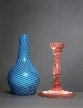 Pietro di Lorenzo Bigaglia . Bottiglia del 1845 realizzata in vetro di Murano filigranato a reticello.De Agostini Picture Library/A. Dagli Orti