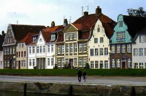 Schleswig-Holstein. Una via di Gluckstadt. De Agostini Picture Library / M. Finotti