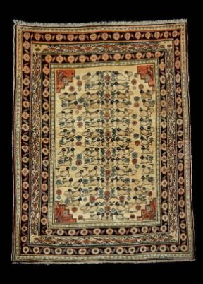 Iran . Tappeto Tabriz con arabeschi floreali e animali.De Agostini Picture Library