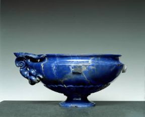 Lazurite. Coppa conservata a Palazzo Pitti a Firenze.De Agostini Picture Library/A. Dagli Orti