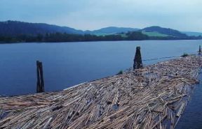 Norvegia. Fluitazione del legname nel Glomma.De Agostini Picture Library / G. SioÃ«n