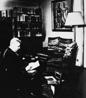 Eugenio Montale. De Agostini Picture Library