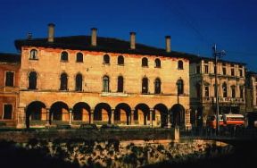 Vicenza. La facciata del palazzo Angaran.De Agostini Picture Library/A. Vergani