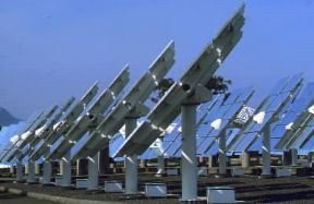 Centrale. Pannelli solari della centrale di Adrano (Sicilia).De Agostini Picture Library/A. Vergani