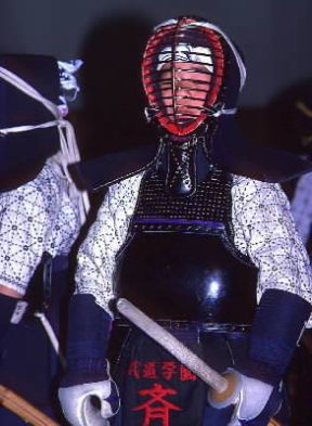 Kendo. Schermidore nel tipico costume.De Agostini Picture Library/M. Bertinetti