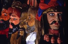 Opera dei pupi. Teste di marionette dell'Opera dei pupi di Arcireale (Catania).De Agostini Picture Library/A. Vergani