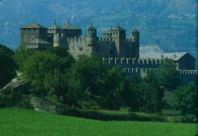 Valle d'Aosta. Il castello di FÃ©nis (sec. XIV).De Agostini Picture Library/M. Leigheb