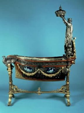 Culla del figlio di Napoleone III, sec. XIX (Parigi, MusÃ©e Carnavalet).De Agostini Picture Library