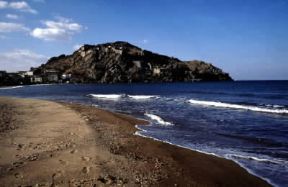 Lemno. Veduta di Mirina e delle mura sul lato sud-est .De Agostini Picture Library/G. Dagli Orti