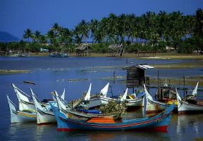 Malaysia. Villaggio di pescatori a Kuala Terengganu;la pesca Ã¨ un'attivitÃ  molto diffusa tra i Malesi.De Agostini Picture Library/N. Cirani