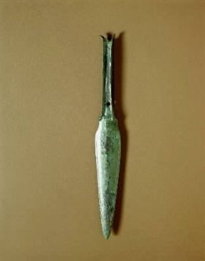 Pugnale dell'EtÃ  del Bronzo (Bologna, Museo Archeologico).De Agostini Picture Library/G. Nimatallah
