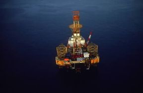 Egitto . Piattaforma petrolifera presso El Bilaiyim, nel golfo di Suez.De Agostini Picture Library/A. Vergani