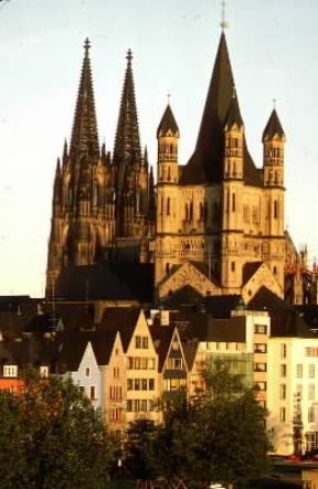 Colonia. La cattedrale iniziata nel sec. XIV, rimasta incompiuta fino al sec. XIX.De Agostini Picture Library / G. SioÃ«n