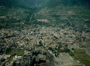 Sondrio . Veduta aerea della cittÃ  lombarda.PUBBLI AER FOTO