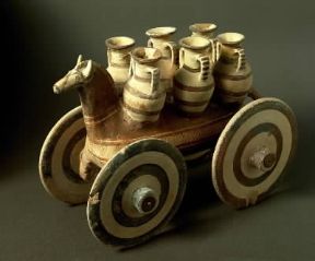 Stile geometrico. Vaso greco a forma di carrello (Atene, Museo Nazionale Archeologico).De Agostini Picture Library/G. Nimatallah