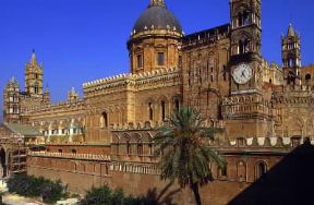 Palermo . Una veduta della cattedrale, il cui impianto originale risale al sec. XII.De Agostini Picture Library/G. Berengo Gardin