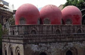 Palermo . Le cupolette della chiesa di S. Cataldo, di etÃ  arabo-normanna.De Agostini Picture Library/G. Berengo Gardin