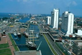 Bremerhaven. Veduta del porto della cittÃ .De Agostini Picture Library/A. Vergani
