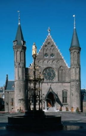 L'Aia. Facciata del Binnenhof.De Agostini Picture Library/G. SioÃ«n