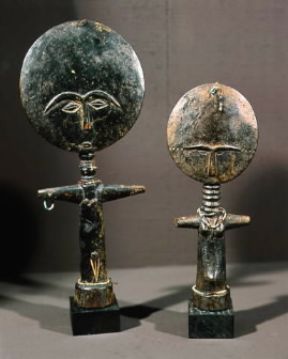 Ashanti. Akua'ba , raffigurazioni in legno della feconditÃ  (Parigi, MusÃ©e National des Arts Africains et OcÃ©aniens).De Agostini Picture Library/G. Dagli Orti