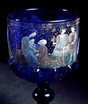 Vetro. Calice italiano del sec. XV (Bologna, Museo Civico Medioevale).De Agostini Picture Library/A. De Gregorio