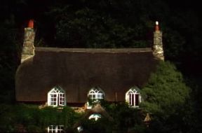 Cottage. Cottage della campagna inglese.De Agostini Picture Library / G. Wright