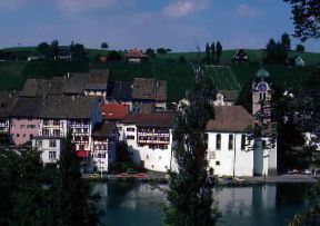 Cantone di Zurigo. Veduta di Eglisau, piccolo centro del Cantone svizzero.De Agostini Picture Library/G. SioÃ«n