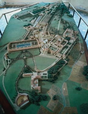 Villa Adriana. Plastico del complesso monumentale.De Agostini Picture Library/G. Nimatallah